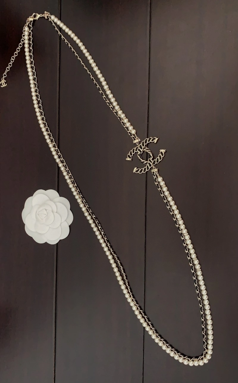 Chanel Necklaces Elegant 219205