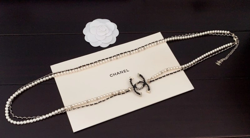 Chanel Necklaces Elegant 219205