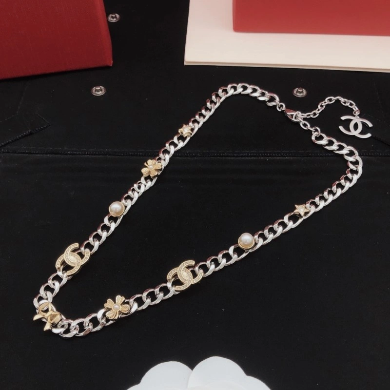 Snug Chanel Necklaces 219197