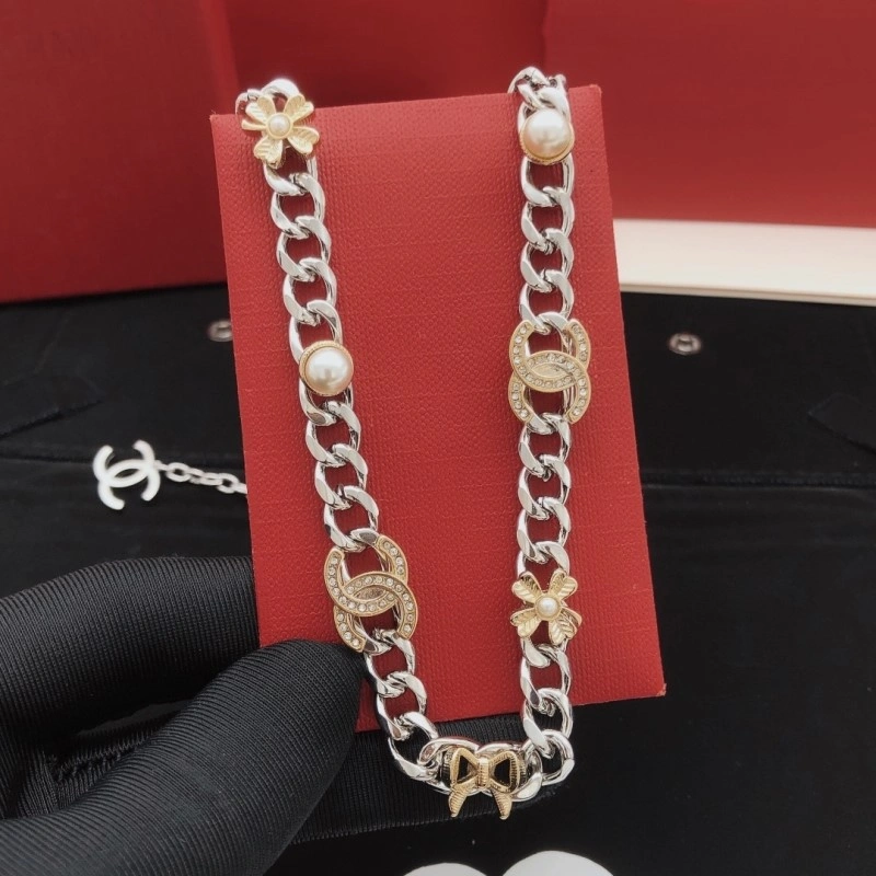 Snug Chanel Necklaces 219197