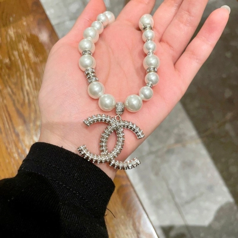 Sophisticated Chanel Necklaces 219183