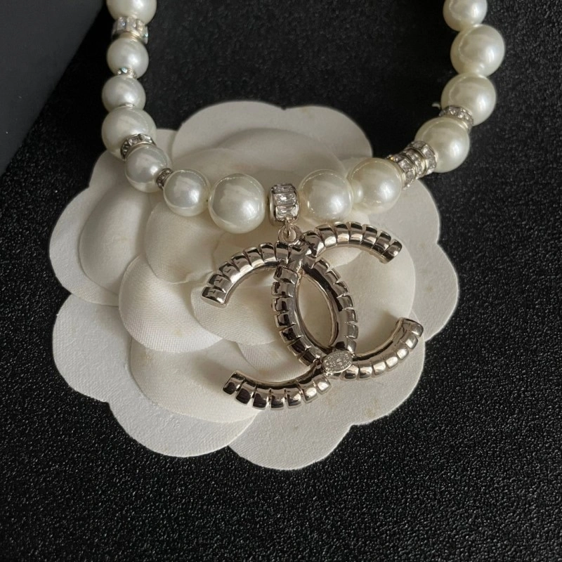 Sophisticated Chanel Necklaces 219183