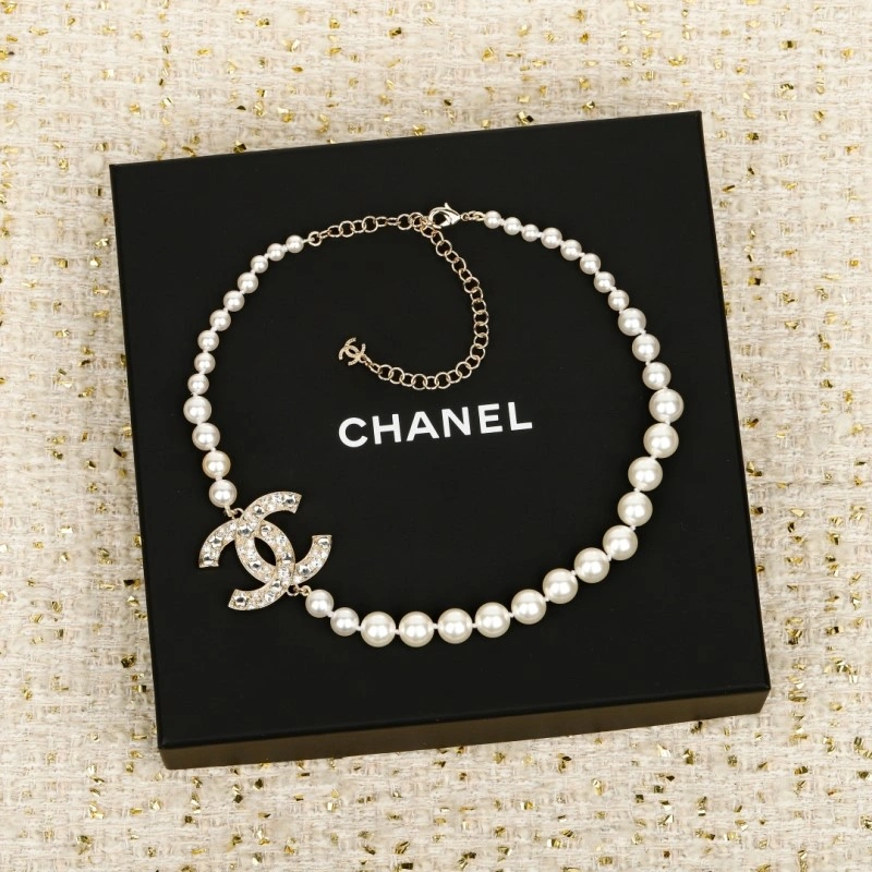 Resilient Chanel Necklaces 219187