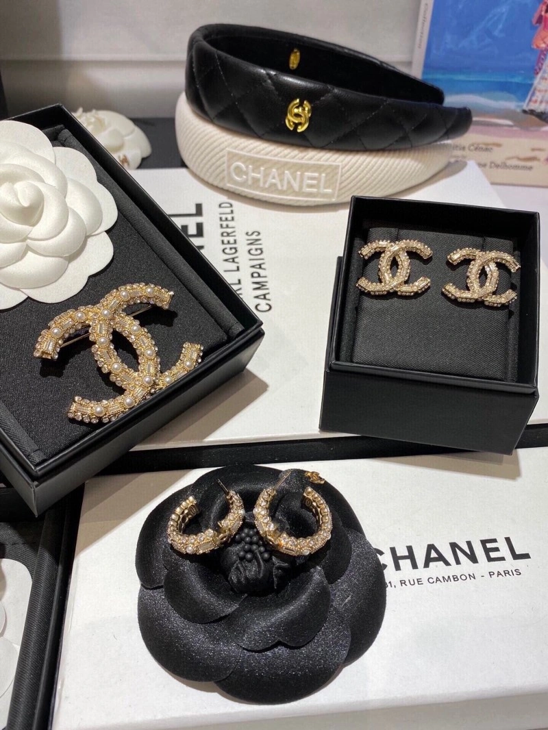 SoftTouch Chanel Necklaces 219191