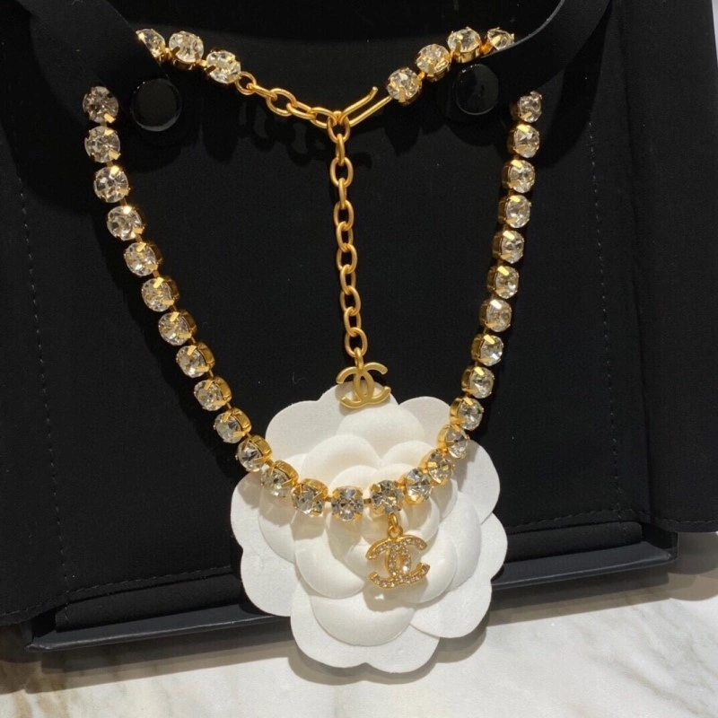 Chanel Necklaces Packable 219160