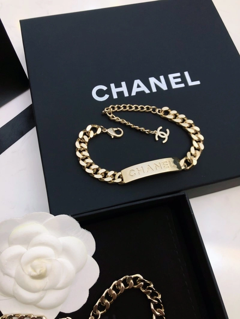 Casual Chanel Necklaces 219177