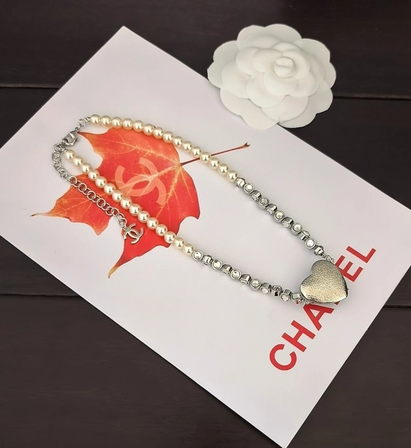 Chanel Necklaces WellDesigned 219153