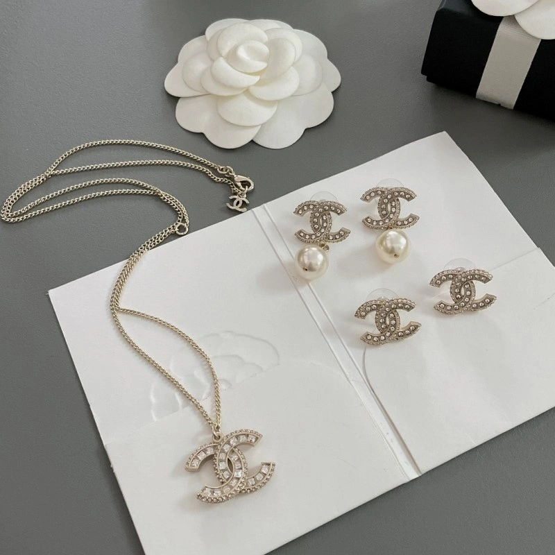 Chanel Necklaces Neat 219149