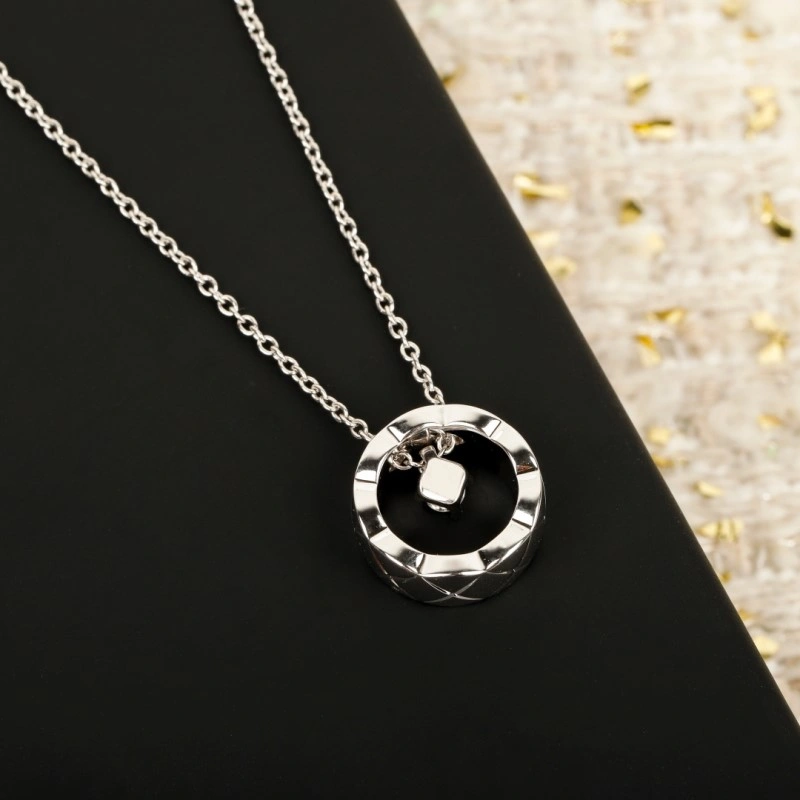 Timeless Chanel Necklaces 219138