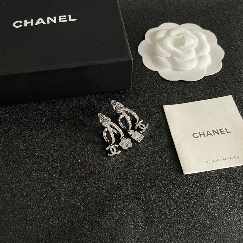 Chanel Necklaces Bright 219136