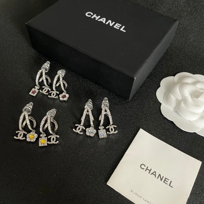 Chanel Necklaces Contemporary 219142