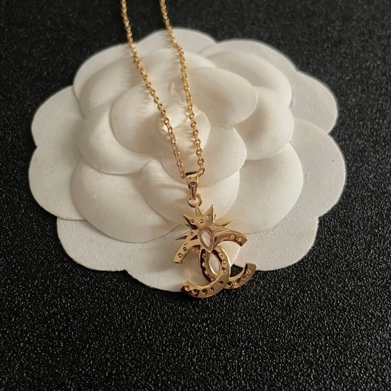 Chanel Necklaces WellDesigned 219137
