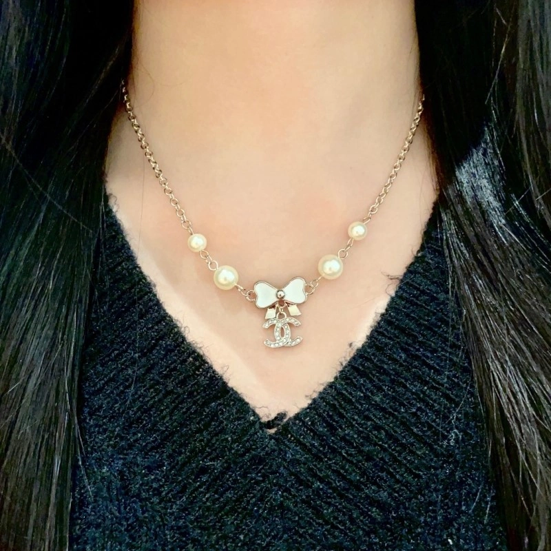Minimalist Chanel Necklaces 219127