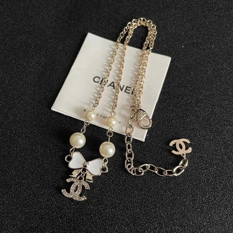 Minimalist Chanel Necklaces 219127