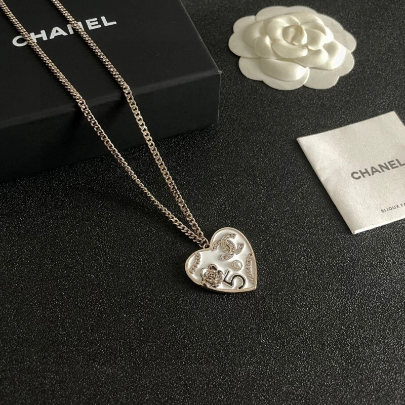 Chanel Necklaces Supportive 219129