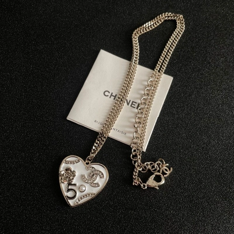 Chanel Necklaces Supportive 219129