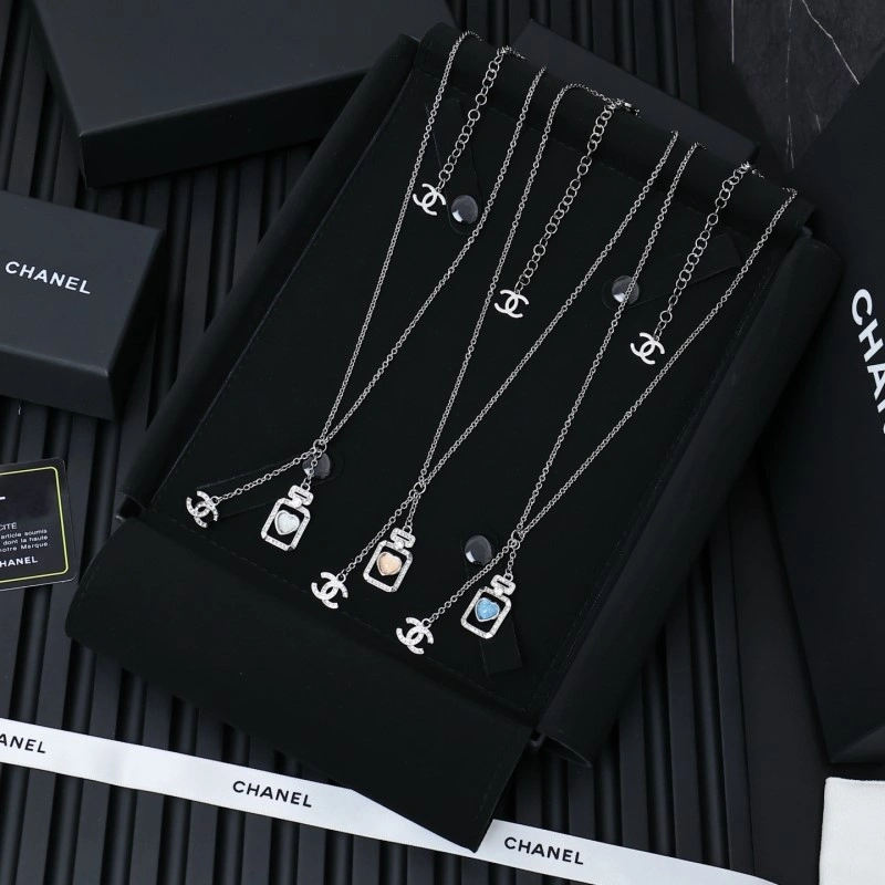 Seasonal Chanel Necklaces 219144