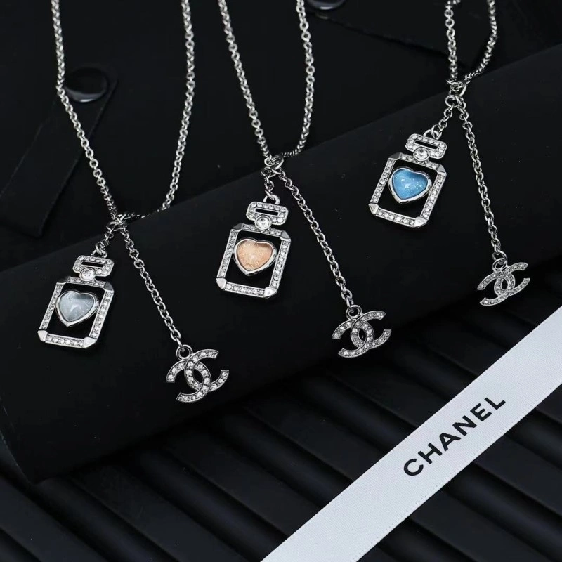 Seasonal Chanel Necklaces 219144