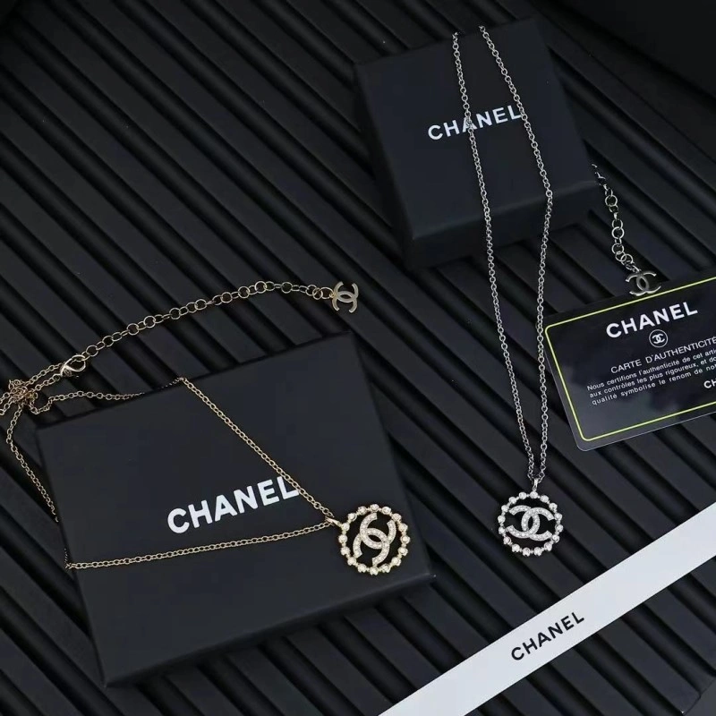 Snug Chanel Necklaces 219122
