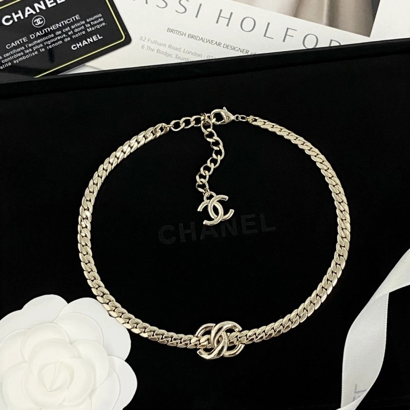 Chanel Necklaces Fashionable 219131