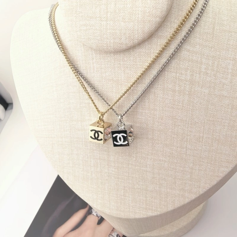 Modern Chanel Necklaces 219156