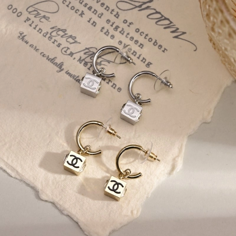 Modern Chanel Necklaces 219156