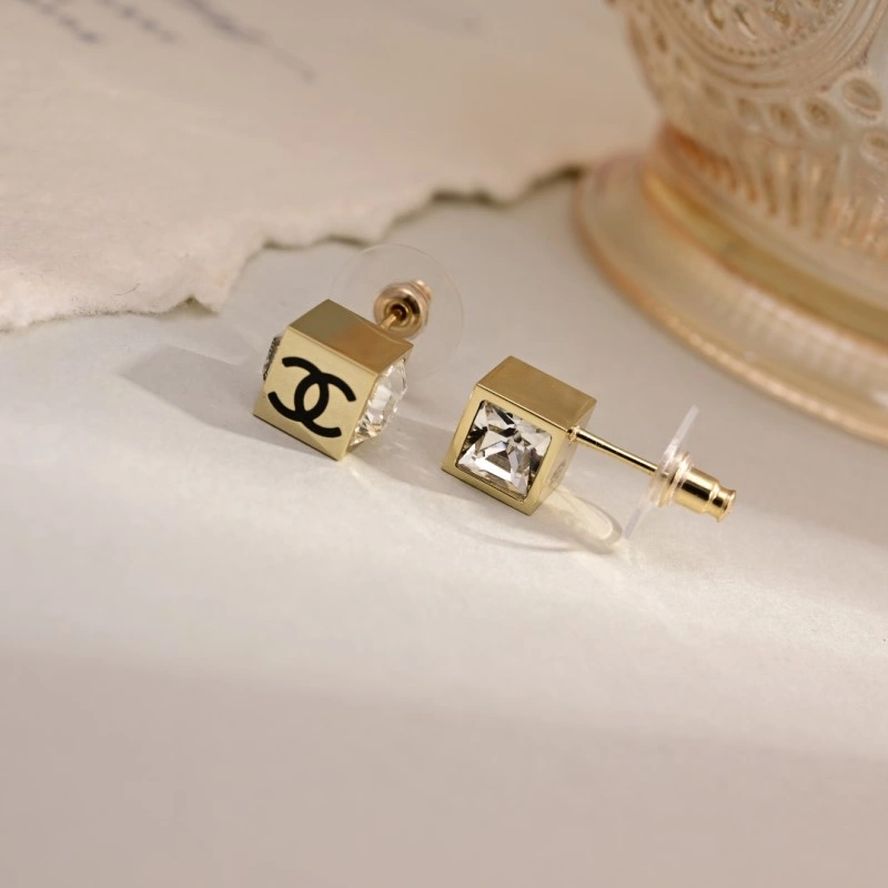 Modern Chanel Necklaces 219156