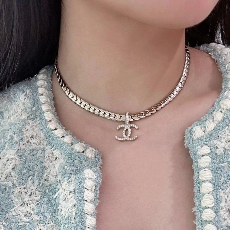 Chic Chanel Necklaces 219128