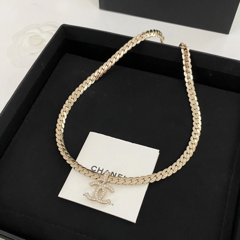 Chic Chanel Necklaces 219128