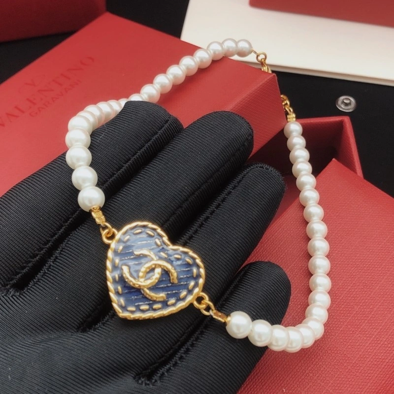 Seasonal Chanel Necklaces 219101