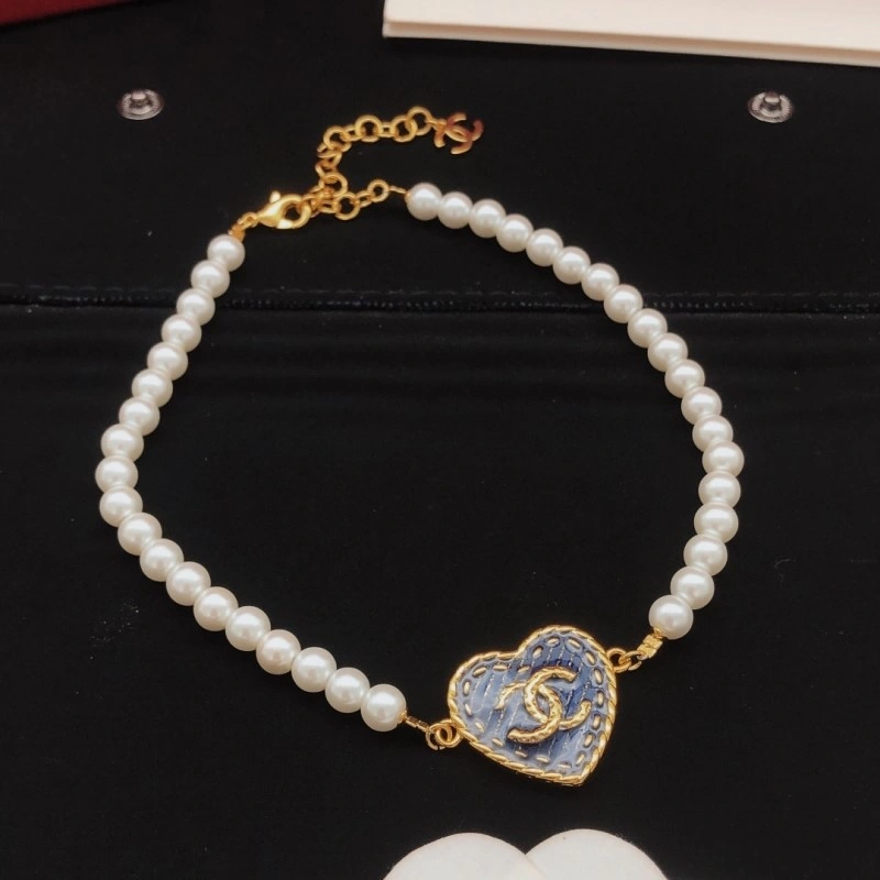 Seasonal Chanel Necklaces 219101