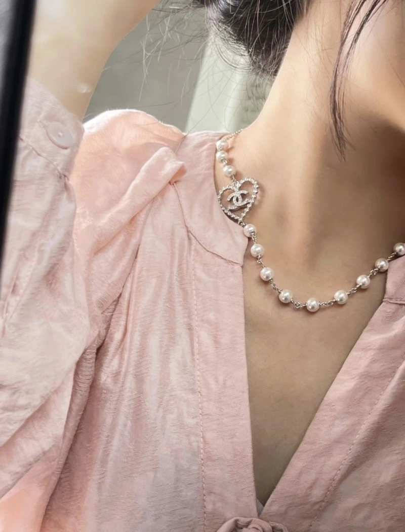 Chanel Necklaces Snug 219086