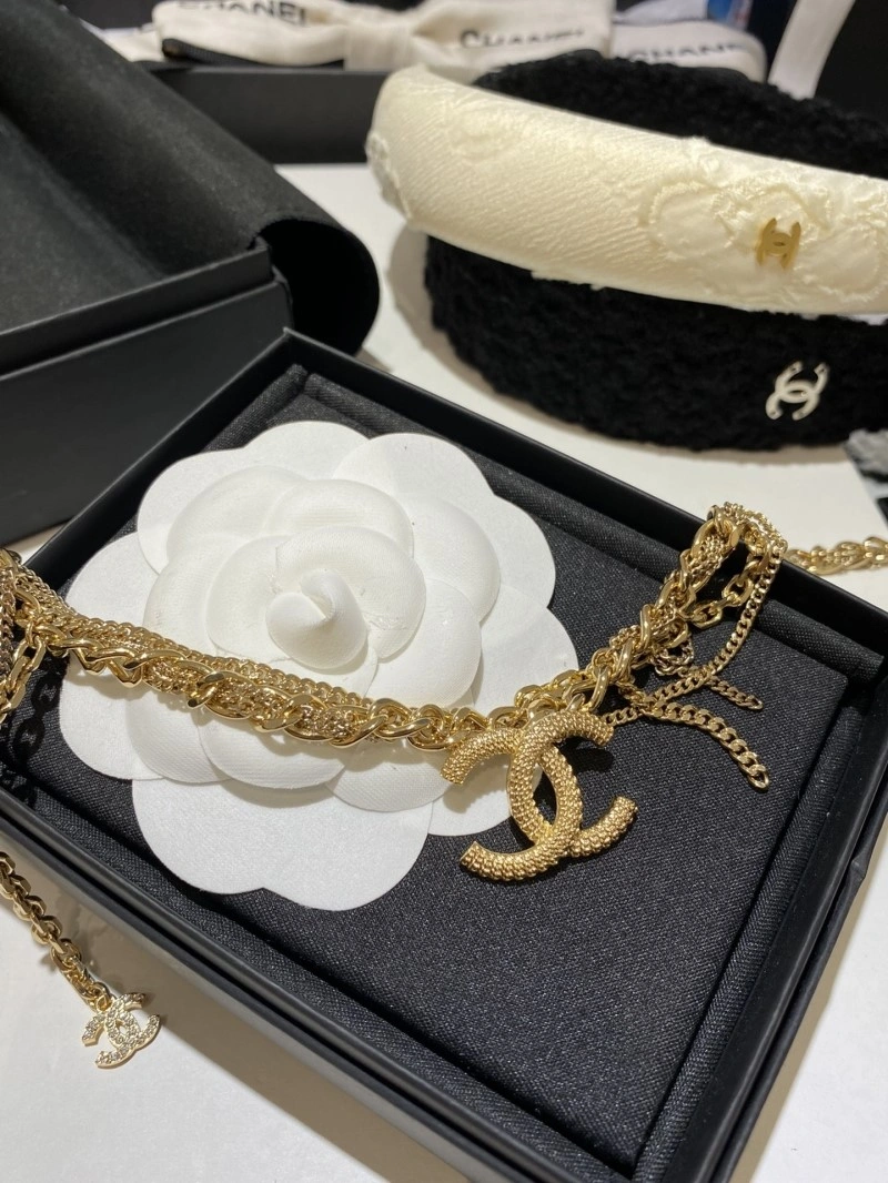 Timeless Chanel Necklaces 219084