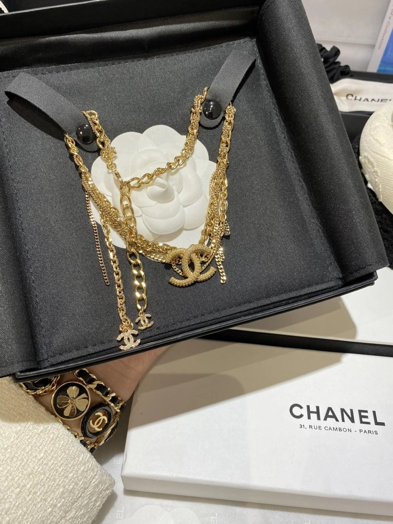 Timeless Chanel Necklaces 219084