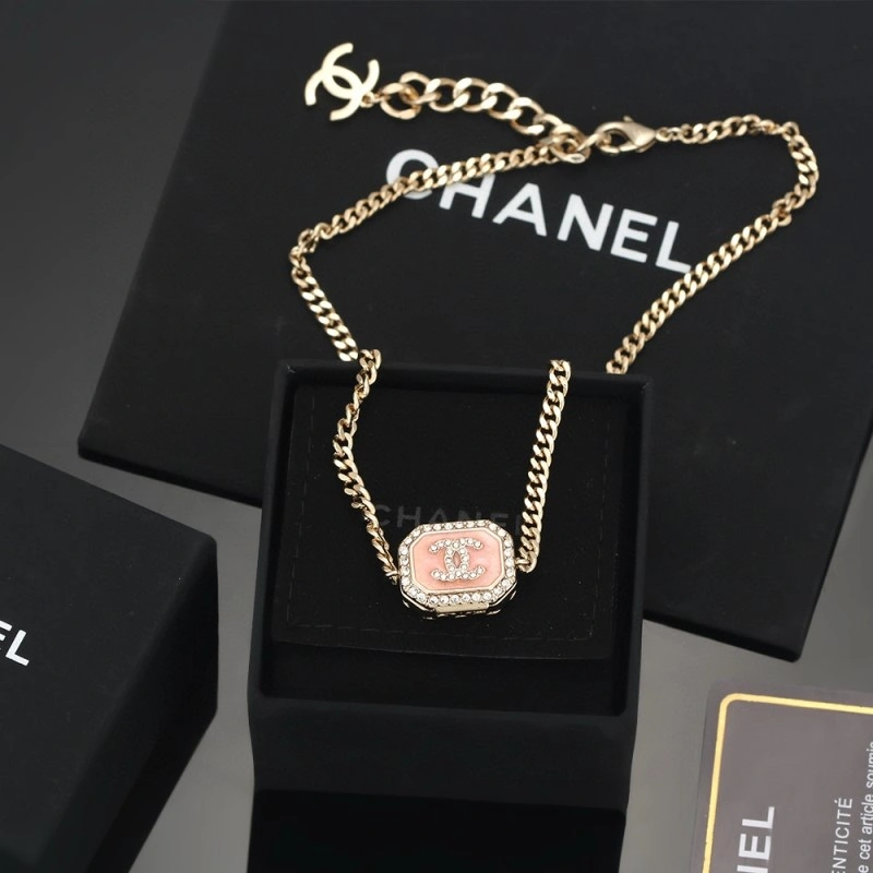 Chanel Necklaces WellDesigned 219139