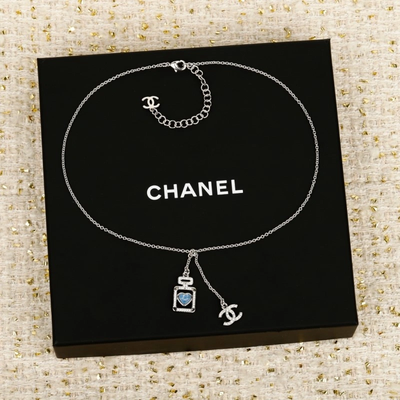 Versatile Chanel Necklaces 219077