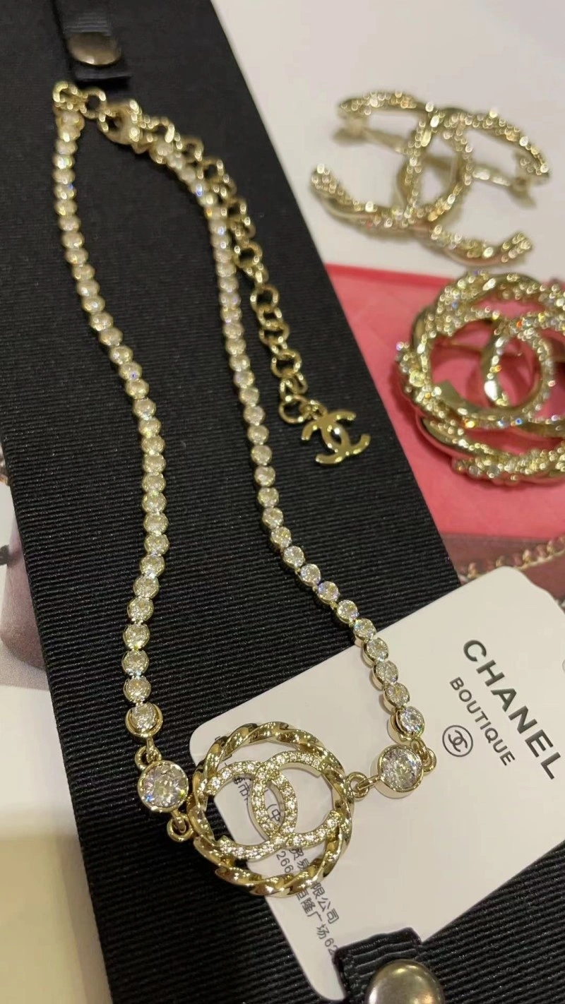 Chanel Necklaces Contemporary 219063