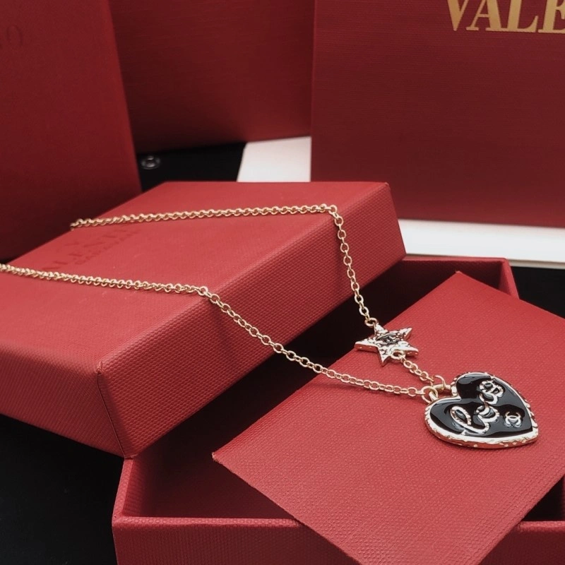 UrbanChic Chanel Necklaces 219135