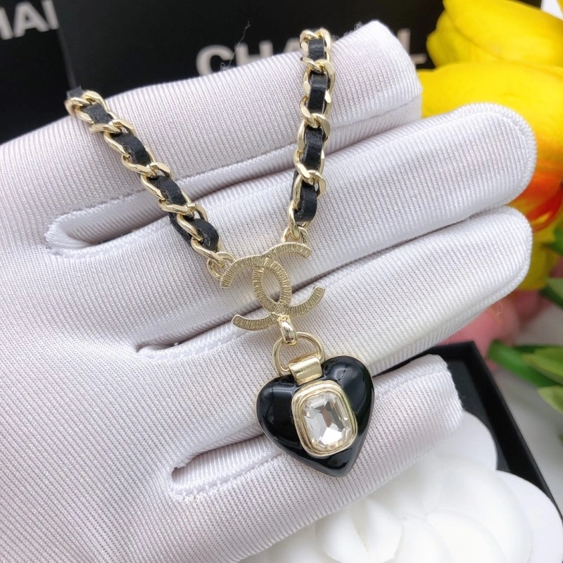 Chanel Necklaces Contemporary 219066
