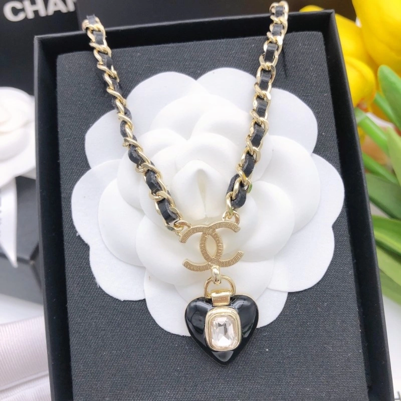 Chanel Necklaces Contemporary 219066