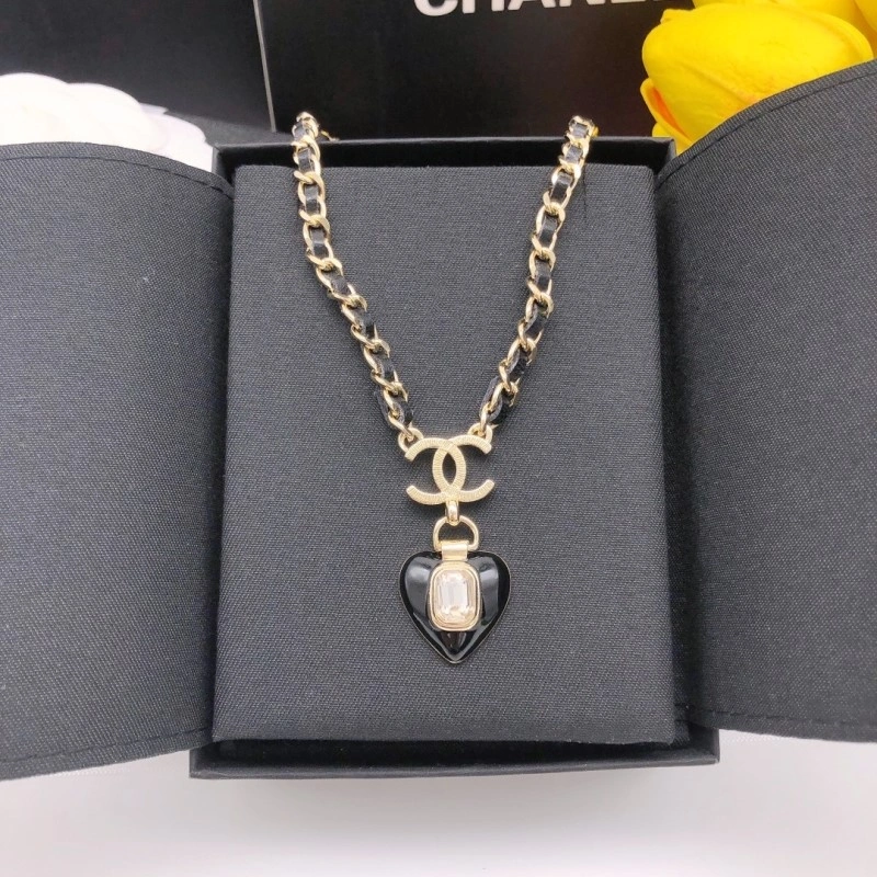 Chanel Necklaces Contemporary 219066