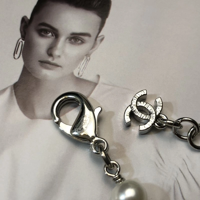 Refined Chanel Necklaces 219060