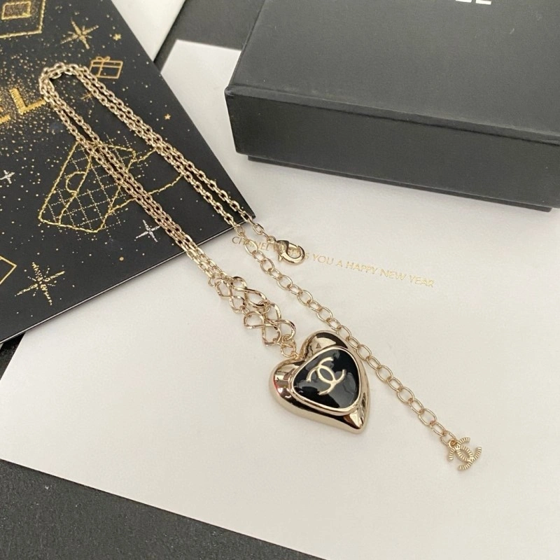 Chanel Necklaces Sporty 219050
