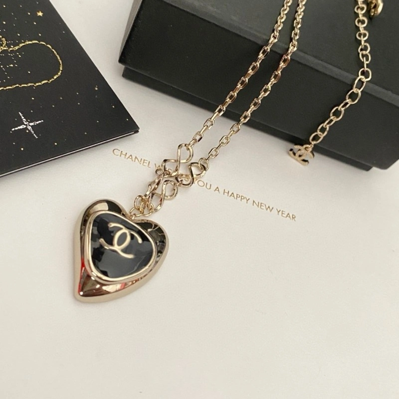 Chanel Necklaces Sporty 219050