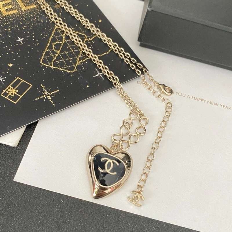 Chanel Necklaces Sporty 219050