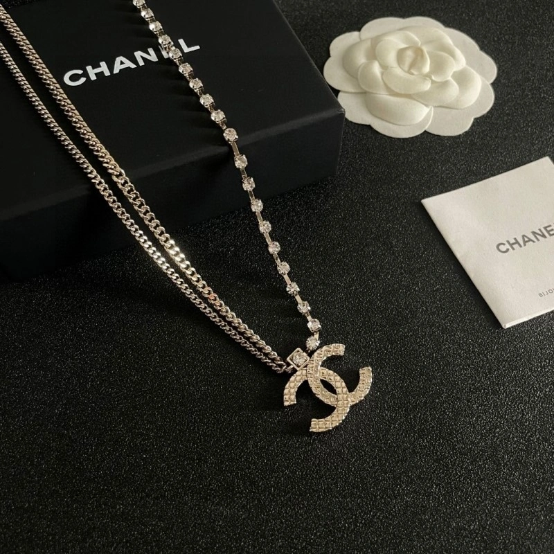 Chanel Necklaces WellDesigned 219049