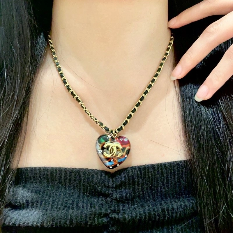 Chanel Necklaces Sophisticated 219076