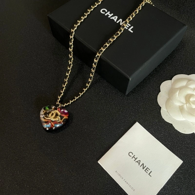 Chanel Necklaces Sophisticated 219076