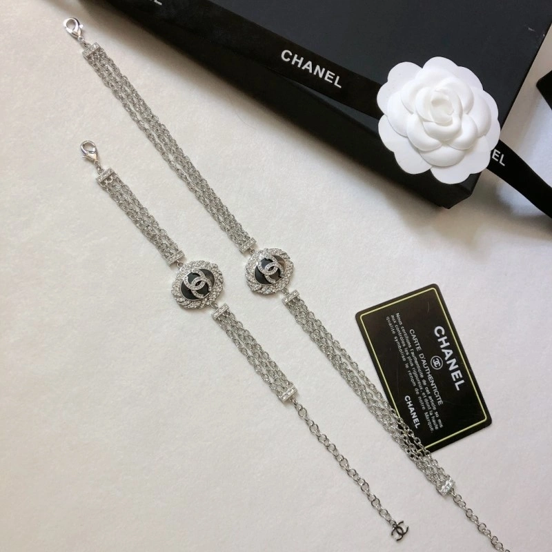 Chanel Necklaces Upgraded 219039