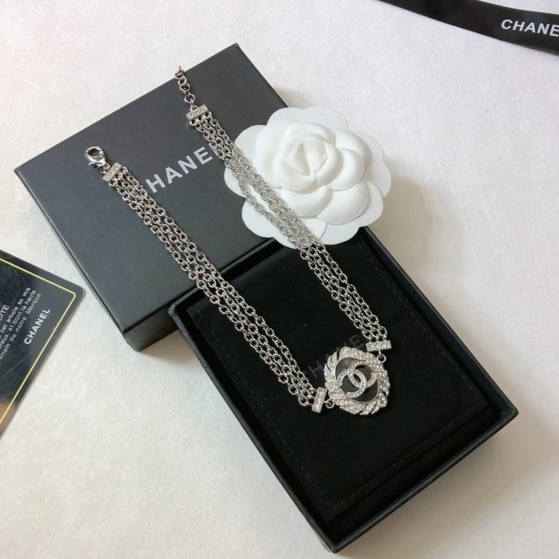 Chanel Necklaces Upgraded 219039